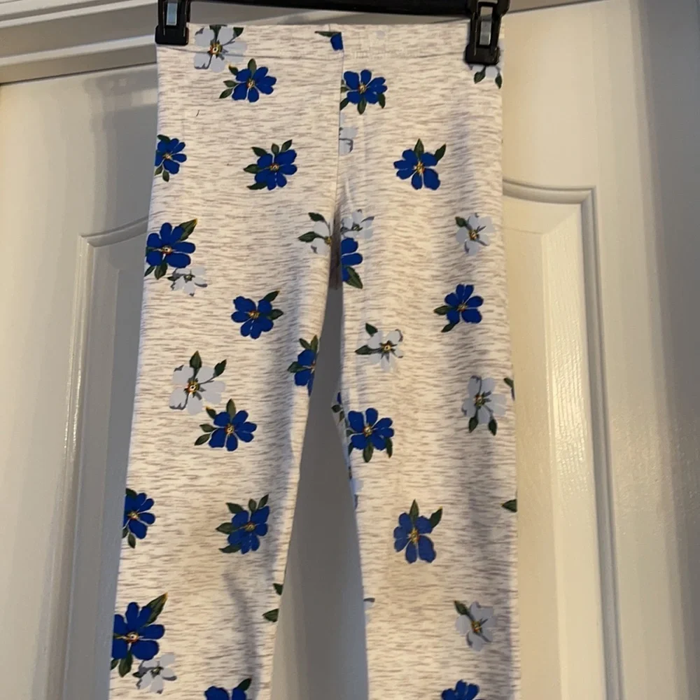 Old Navy leggings , size 10-12